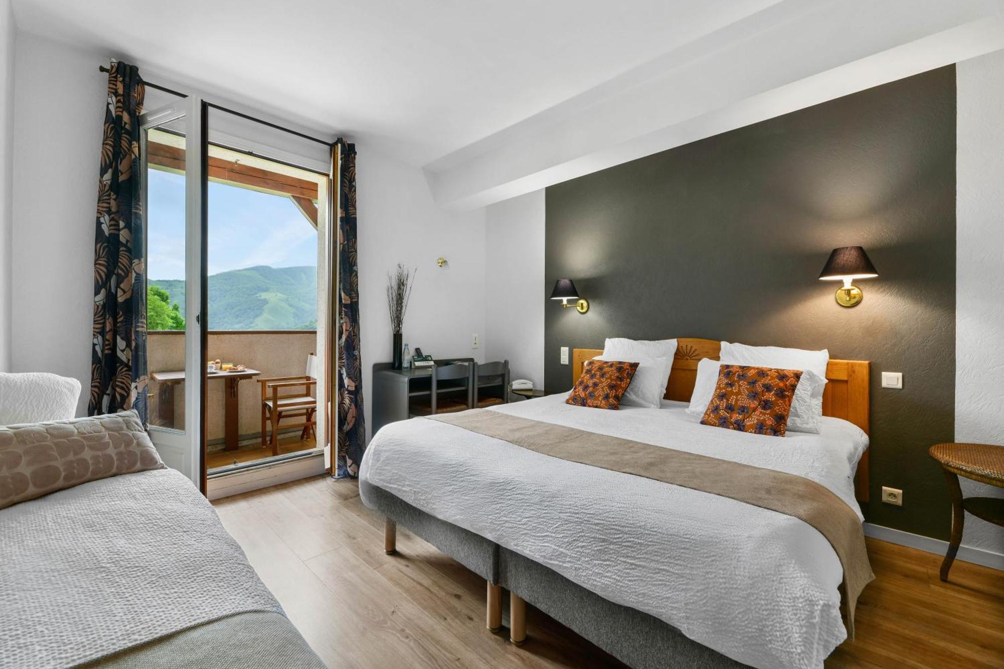 Logis Hotel Etchemaite Larrau Exterior photo