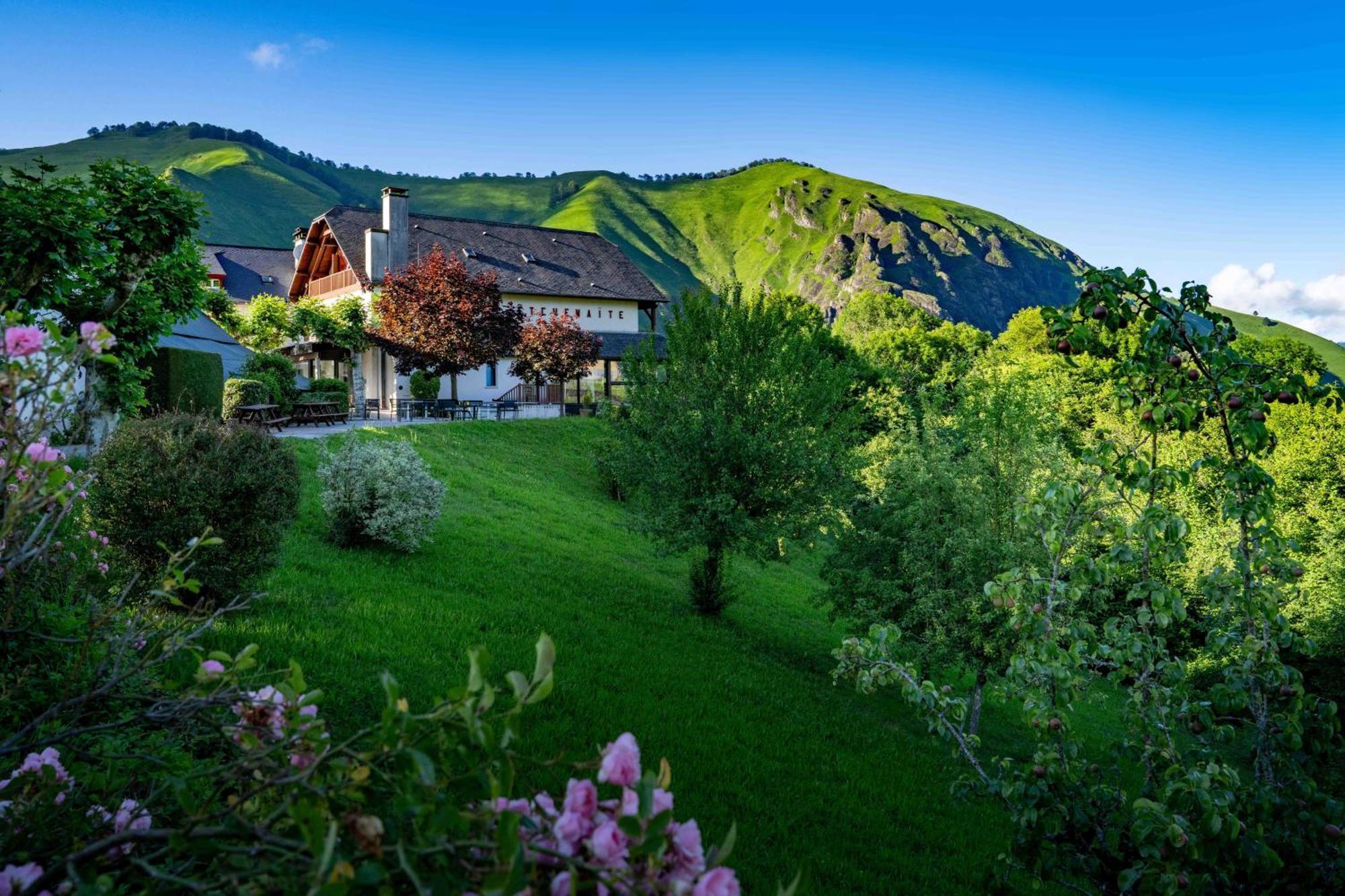 Logis Hotel Etchemaite Larrau Exterior photo