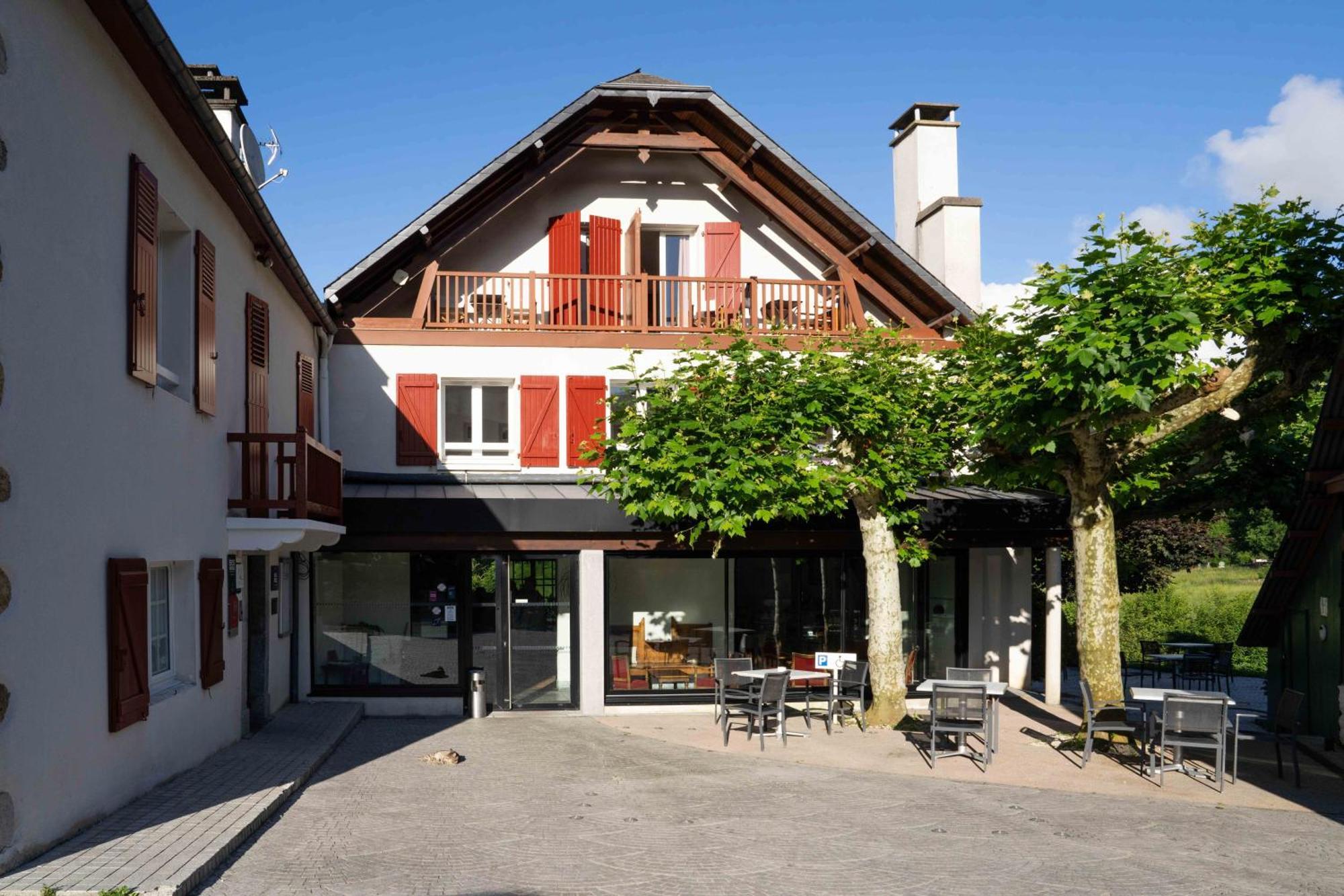 Logis Hotel Etchemaite Larrau Exterior photo